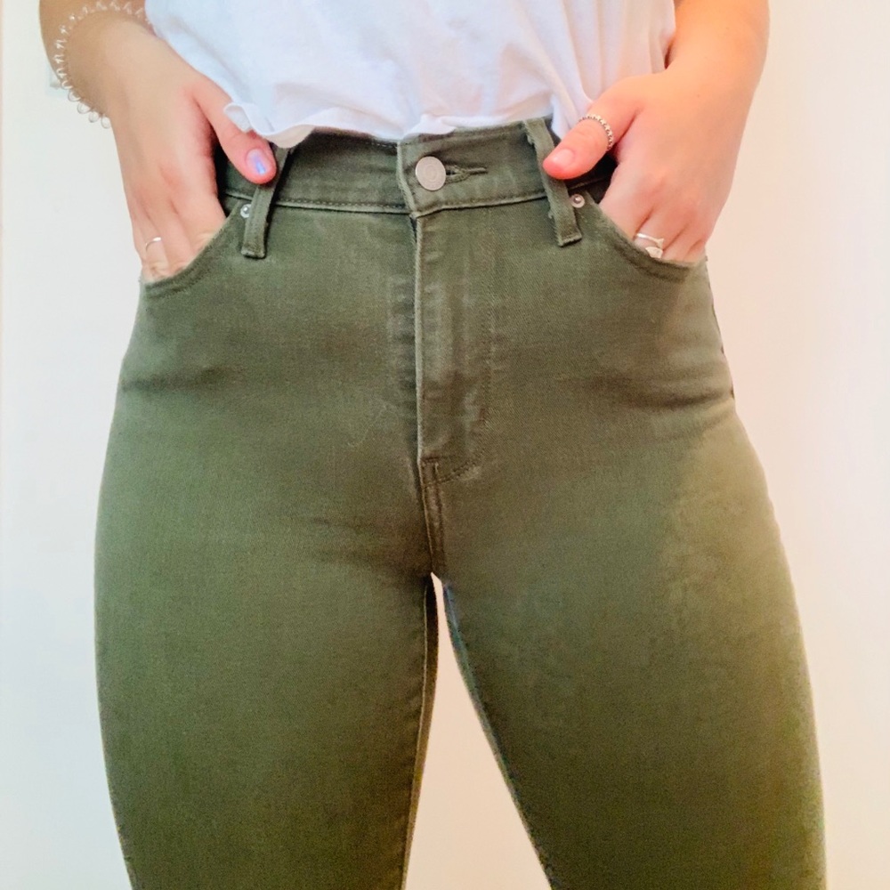 Levi’s Olive Slimming Skinny Jeans